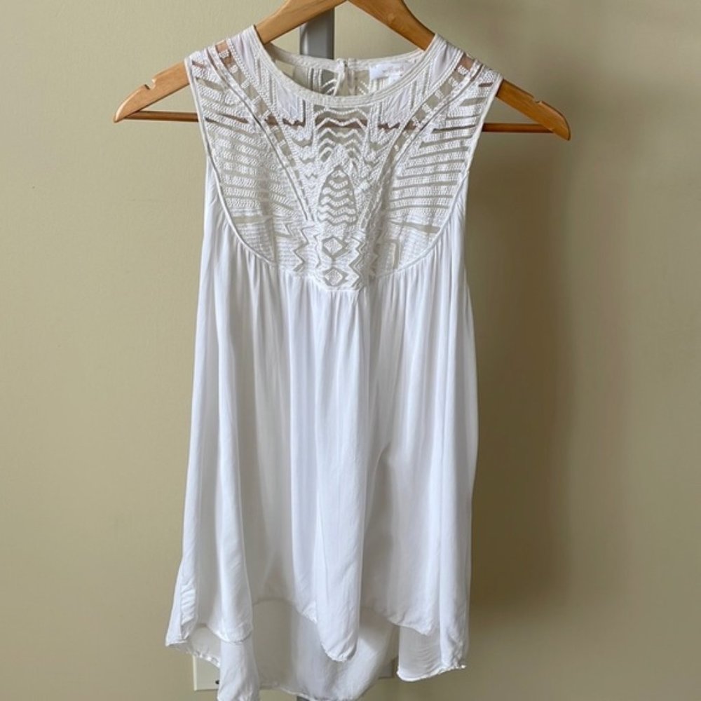 Wilfred Aritzia white sleeveless blouse top size XS